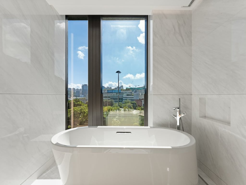 https://img.propertyraptor.com/cdn-cgi/imagedelivery/KD5bF_AFL0JDTbKLWF7z9g/ap8/ap8_001/hornet/prp/img/8377c776636dc4e54054b8a2e2a72656-wtm.jpg/public
