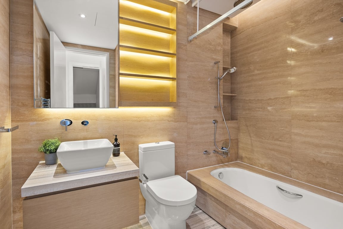 https://img.propertyraptor.com/cdn-cgi/imagedelivery/KD5bF_AFL0JDTbKLWF7z9g/ap8/ap8_001/hornet/prp/img/83ccf676ef67130e1d75643efc564468-wtm.jpg/public