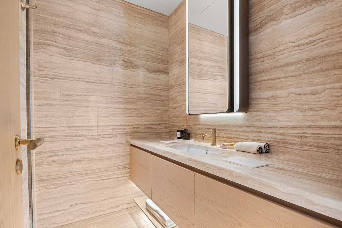 https://img.propertyraptor.com/cdn-cgi/imagedelivery/KD5bF_AFL0JDTbKLWF7z9g/ap8/ap8_001/hornet/prp/img/83d57cd713c007529a1cb1226e30fb67-wtm.jpg/public