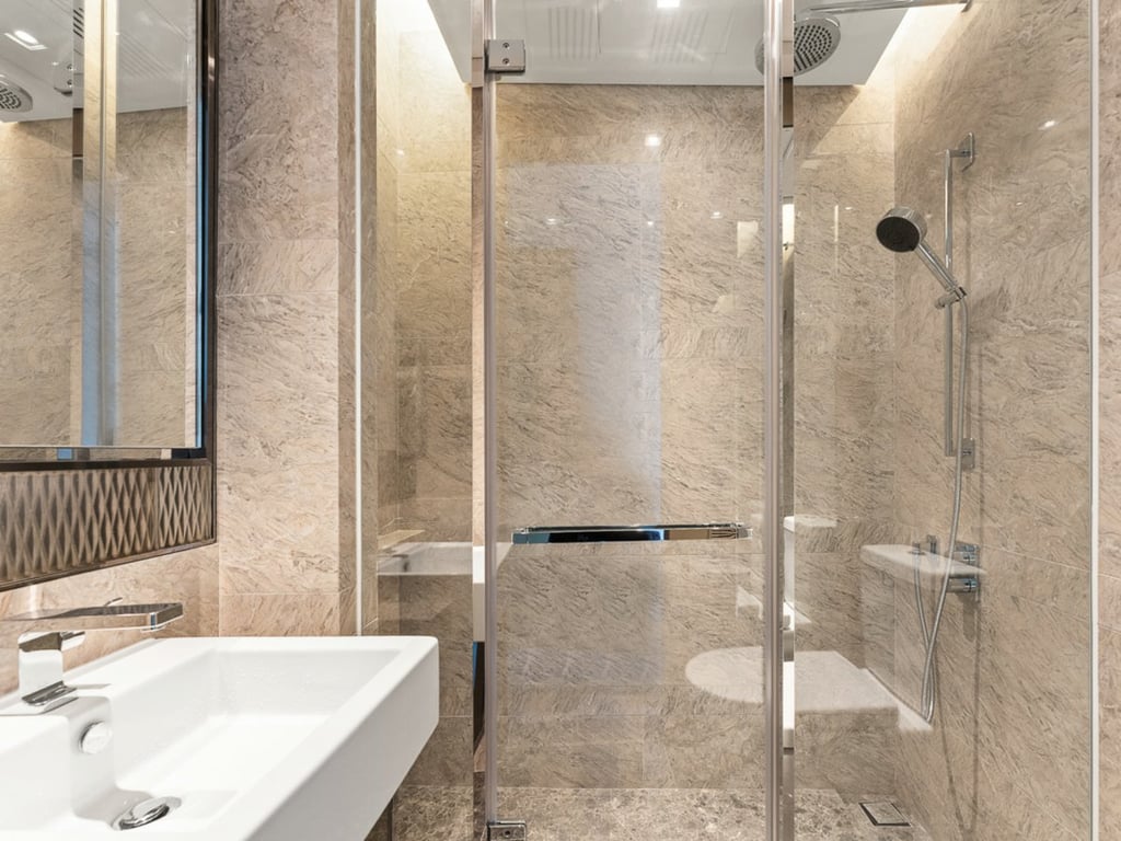 https://img.propertyraptor.com/cdn-cgi/imagedelivery/KD5bF_AFL0JDTbKLWF7z9g/ap8/ap8_001/hornet/prp/img/840c011ef5b5b78200be80399d68651f-wtm.jpg/public