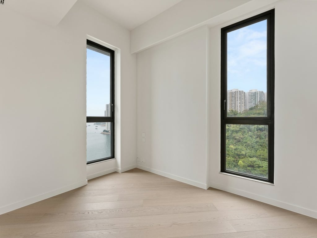 https://img.propertyraptor.com/cdn-cgi/imagedelivery/KD5bF_AFL0JDTbKLWF7z9g/ap8/ap8_001/hornet/prp/img/8423e93a8a9954c9846e03d630780945.jpg/public