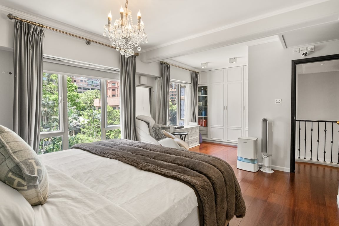 https://img.propertyraptor.com/cdn-cgi/imagedelivery/KD5bF_AFL0JDTbKLWF7z9g/ap8/ap8_001/hornet/prp/img/849062fff29cc9780892cde7bb14a757-wtm.jpg/public