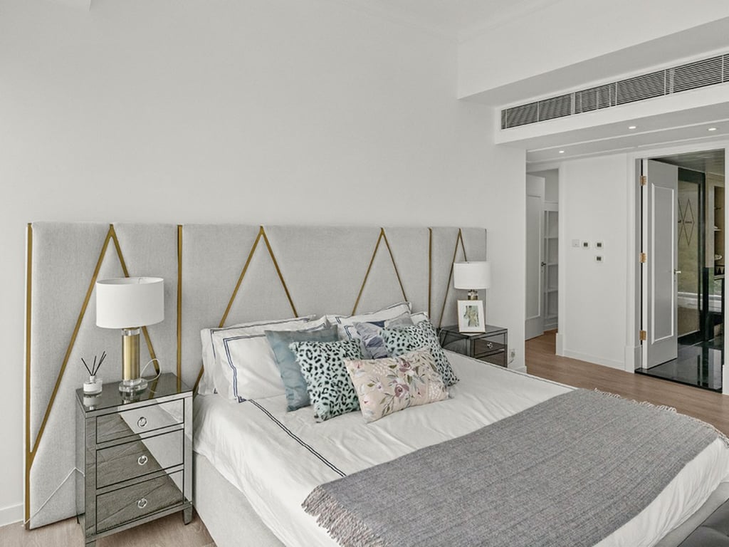 https://img.propertyraptor.com/cdn-cgi/imagedelivery/KD5bF_AFL0JDTbKLWF7z9g/ap8/ap8_001/hornet/prp/img/851a5b00a36e819697cf9fcea1ad6582.jpg/public