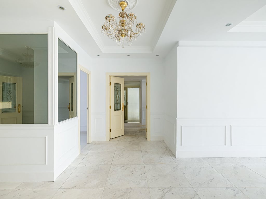 https://img.propertyraptor.com/cdn-cgi/imagedelivery/KD5bF_AFL0JDTbKLWF7z9g/ap8/ap8_001/hornet/prp/img/85a518ca34bc5b0d655a767472696d10.jpg/public