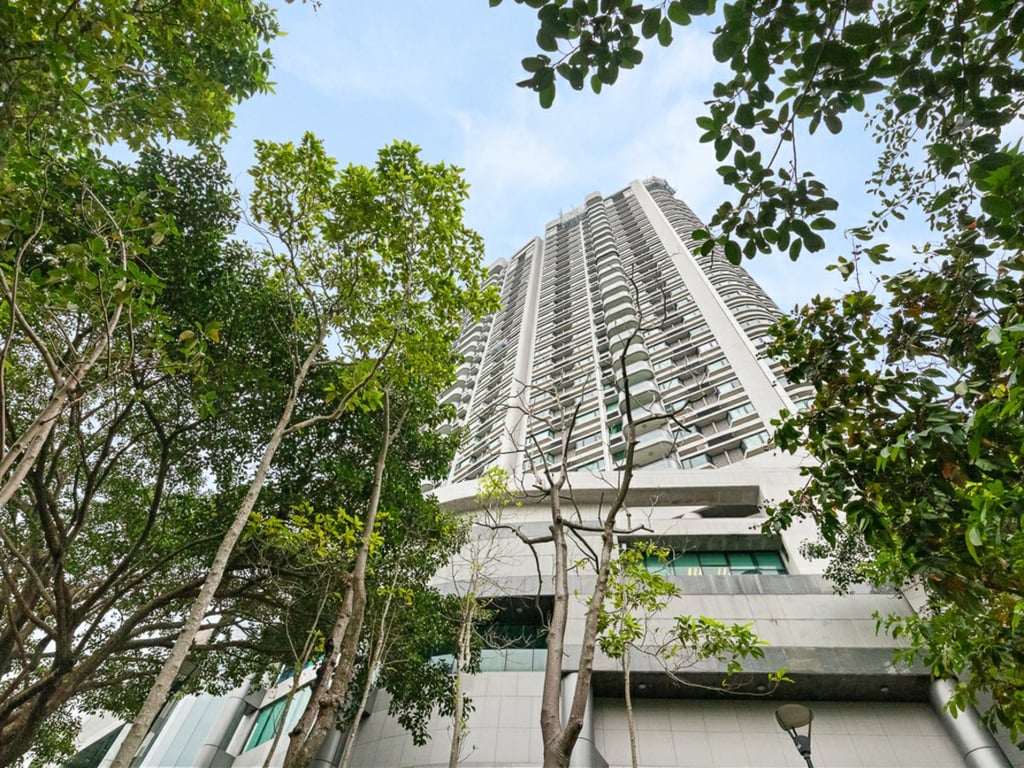 https://img.propertyraptor.com/cdn-cgi/imagedelivery/KD5bF_AFL0JDTbKLWF7z9g/ap8/ap8_001/hornet/prp/img/864d0b9a90da8499c0ae813eb33d594c-wtm.jpg/public