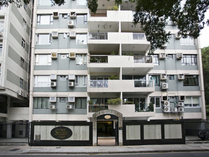 https://img.propertyraptor.com/cdn-cgi/imagedelivery/KD5bF_AFL0JDTbKLWF7z9g/ap8/ap8_001/hornet/prp/img/865b5e7f0f9cad827cc4d8b49d16ad93.jpg/public
