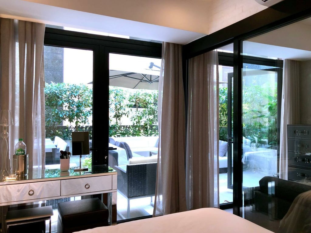 https://img.propertyraptor.com/cdn-cgi/imagedelivery/KD5bF_AFL0JDTbKLWF7z9g/ap8/ap8_001/hornet/prp/img/868461ca45d417dc178b175c63f9ca9b.jpg/public