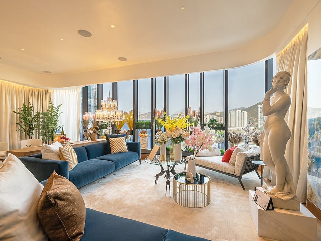 https://img.propertyraptor.com/cdn-cgi/imagedelivery/KD5bF_AFL0JDTbKLWF7z9g/ap8/ap8_001/hornet/prp/img/86cd2c6a707569ba117071fc2320b451.jpg/public