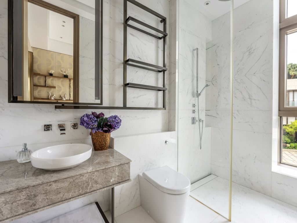 https://img.propertyraptor.com/cdn-cgi/imagedelivery/KD5bF_AFL0JDTbKLWF7z9g/ap8/ap8_001/hornet/prp/img/878437b89dd9d9f7c972cfff519cafd4.jpg/public
