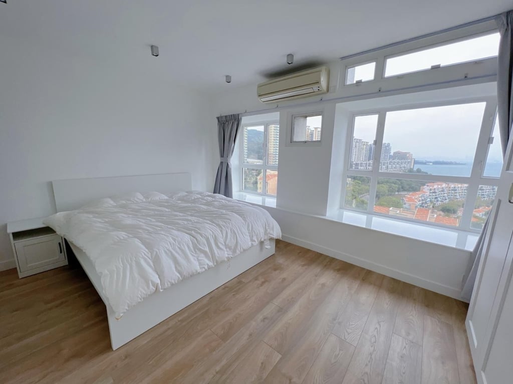 https://img.propertyraptor.com/cdn-cgi/imagedelivery/KD5bF_AFL0JDTbKLWF7z9g/ap8/ap8_001/hornet/prp/img/87bc99ee7d5ec046f56fce470baceffb-wtm.jpg/public
