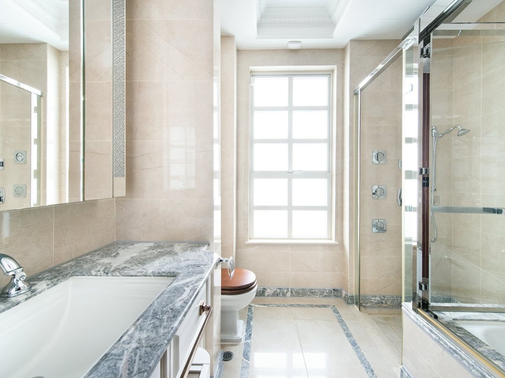 https://img.propertyraptor.com/cdn-cgi/imagedelivery/KD5bF_AFL0JDTbKLWF7z9g/ap8/ap8_001/hornet/prp/img/87cf83e1fcd3cbffa73d32b7abd4968b.jpg/public