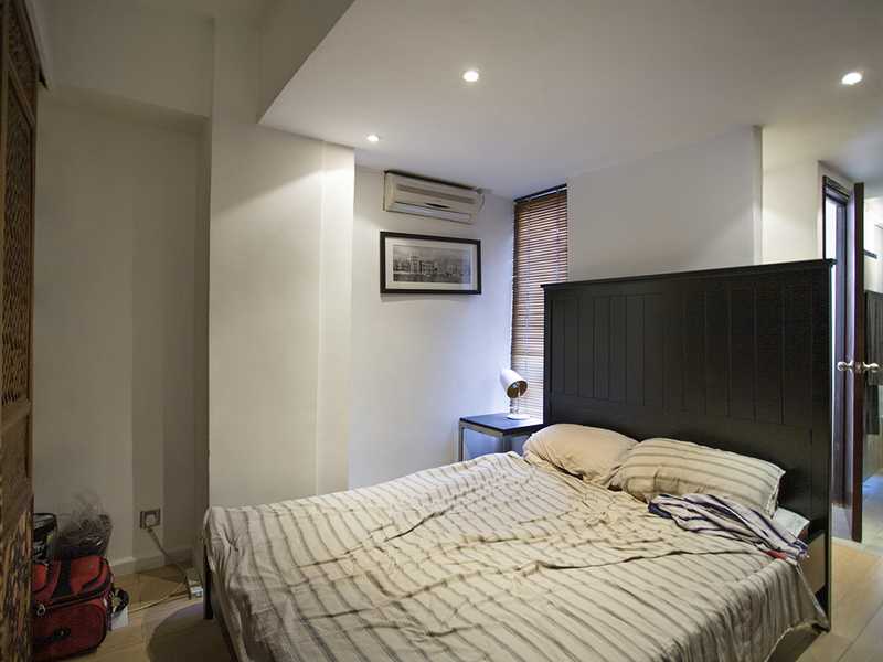 https://img.propertyraptor.com/cdn-cgi/imagedelivery/KD5bF_AFL0JDTbKLWF7z9g/ap8/ap8_001/hornet/prp/img/87d6265e4349a1b9a62d83590c5d9092.jpg/public