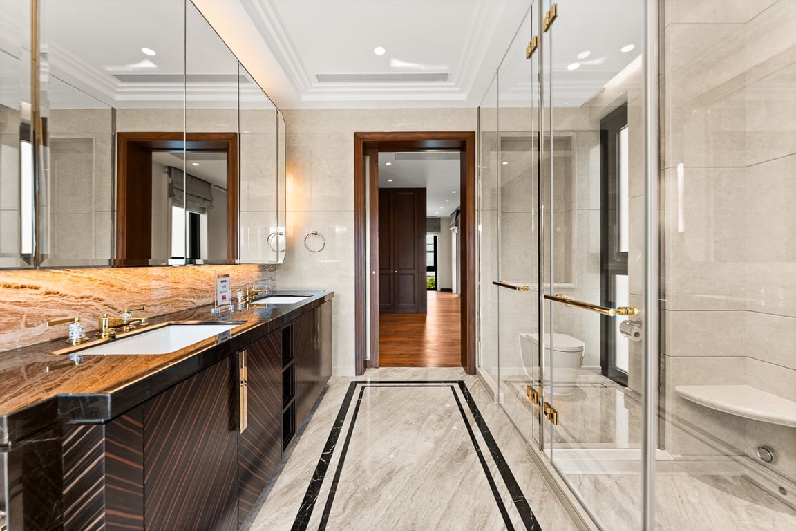 https://img.propertyraptor.com/cdn-cgi/imagedelivery/KD5bF_AFL0JDTbKLWF7z9g/ap8/ap8_001/hornet/prp/img/87de846dcbc585b66e09ea1945d32ad5-wtm.jpg/public