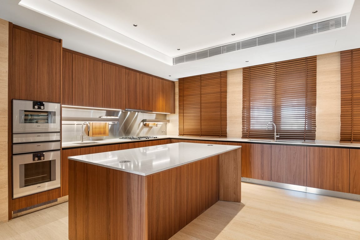 https://img.propertyraptor.com/cdn-cgi/imagedelivery/KD5bF_AFL0JDTbKLWF7z9g/ap8/ap8_001/hornet/prp/img/882a5bd535632fb2c9cdbd8e3337bf20-wtm.jpg/public