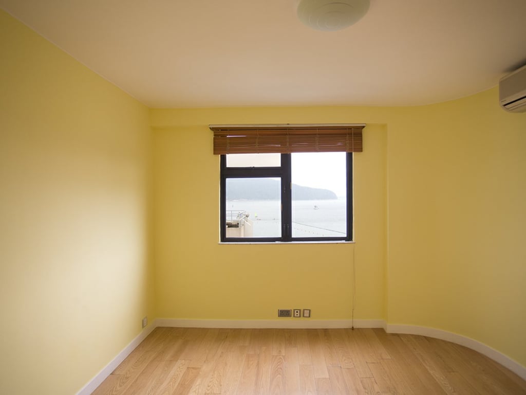 https://img.propertyraptor.com/cdn-cgi/imagedelivery/KD5bF_AFL0JDTbKLWF7z9g/ap8/ap8_001/hornet/prp/img/88495a1890c4e76f0fa7c2f2b9b6a155.jpg/public