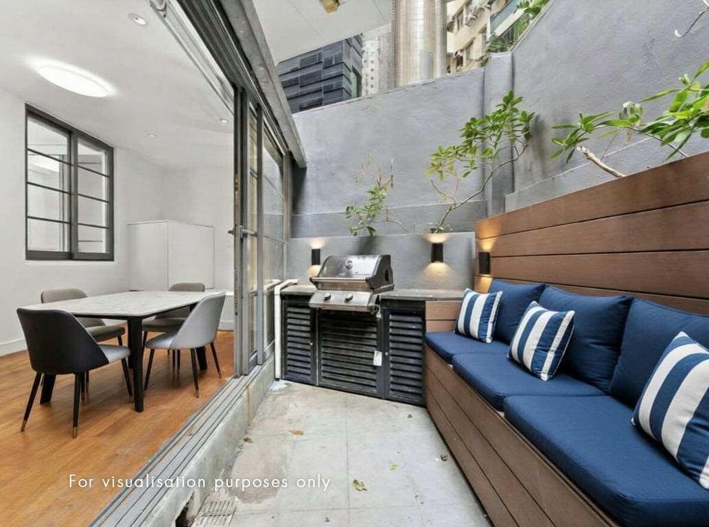 Rich Court