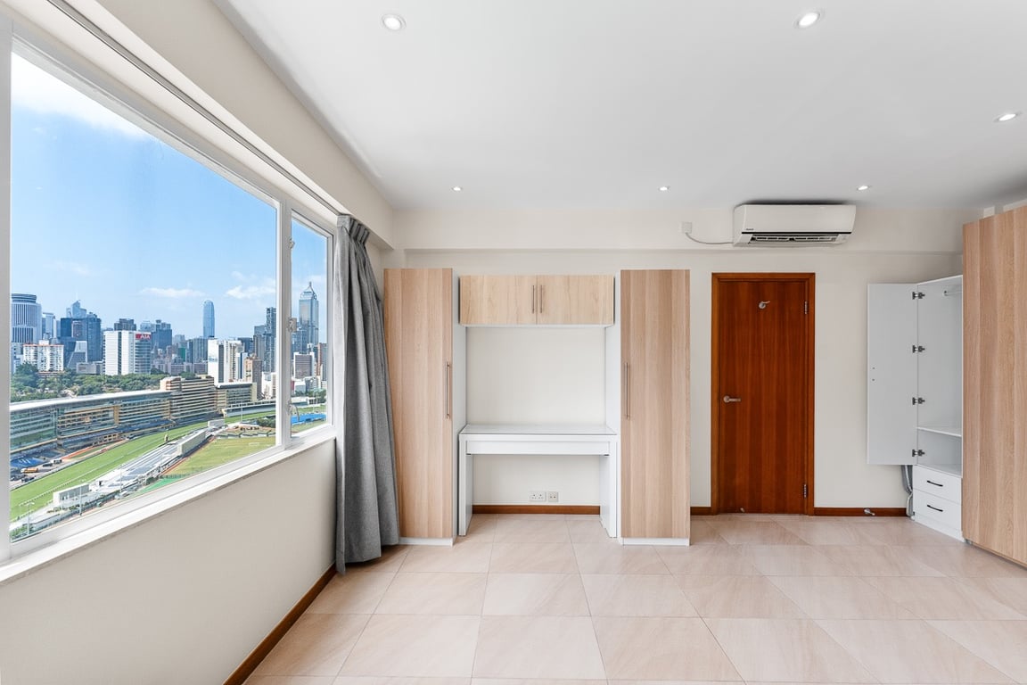 https://img.propertyraptor.com/cdn-cgi/imagedelivery/KD5bF_AFL0JDTbKLWF7z9g/ap8/ap8_001/hornet/prp/img/88d462b5349b94ac33ca4d57b108e3b6-wtm.jpg/public