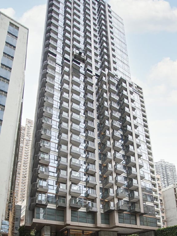 https://img.propertyraptor.com/cdn-cgi/imagedelivery/KD5bF_AFL0JDTbKLWF7z9g/ap8/ap8_001/hornet/prp/img/88f47896cea7918b49c61dfbc4f93486.jpg/public