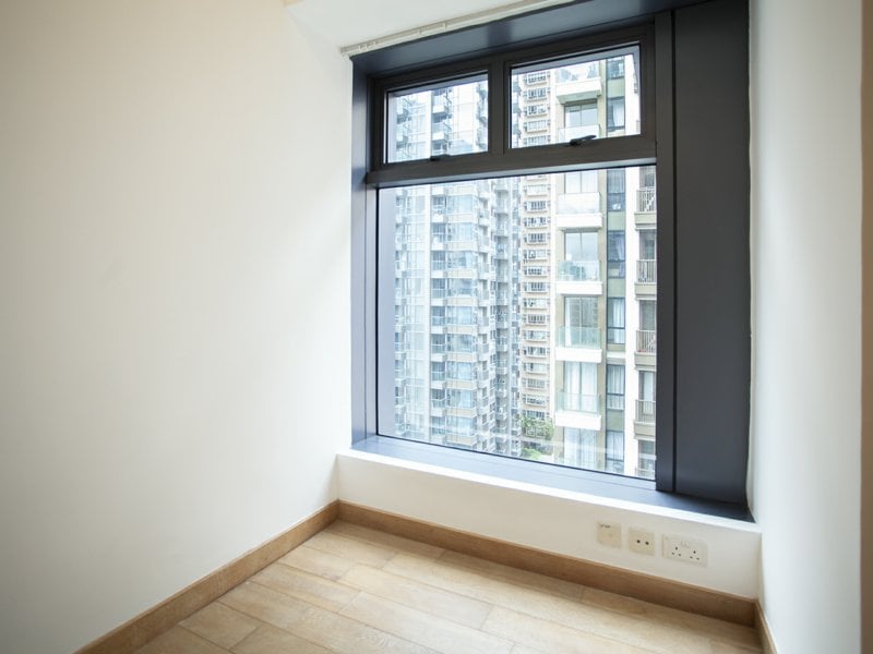 https://img.propertyraptor.com/cdn-cgi/imagedelivery/KD5bF_AFL0JDTbKLWF7z9g/ap8/ap8_001/hornet/prp/img/89b2726e951adab33fcc04a5c1e93c84.jpg/public