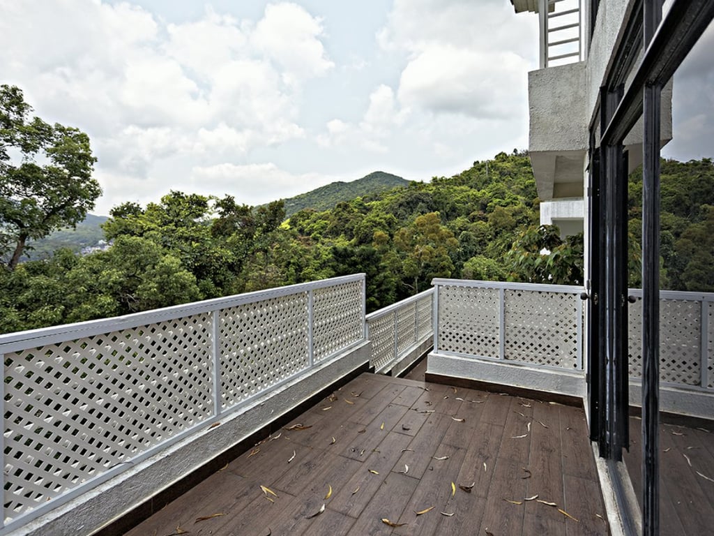 https://img.propertyraptor.com/cdn-cgi/imagedelivery/KD5bF_AFL0JDTbKLWF7z9g/ap8/ap8_001/hornet/prp/img/89cb3ef6801f39bb1a1df789a734ce81.jpg/public