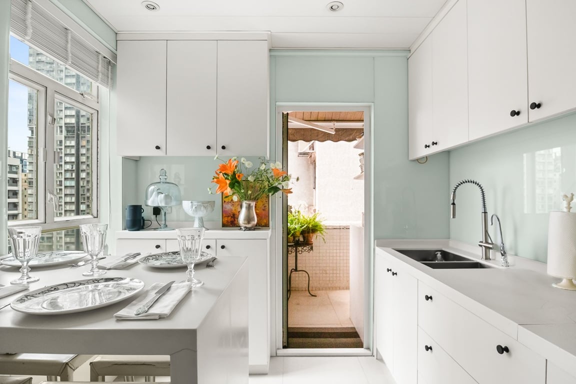 https://img.propertyraptor.com/cdn-cgi/imagedelivery/KD5bF_AFL0JDTbKLWF7z9g/ap8/ap8_001/hornet/prp/img/8a2c57d619ccb1de3d3f69e40e9957f2-wtm.jpg/public