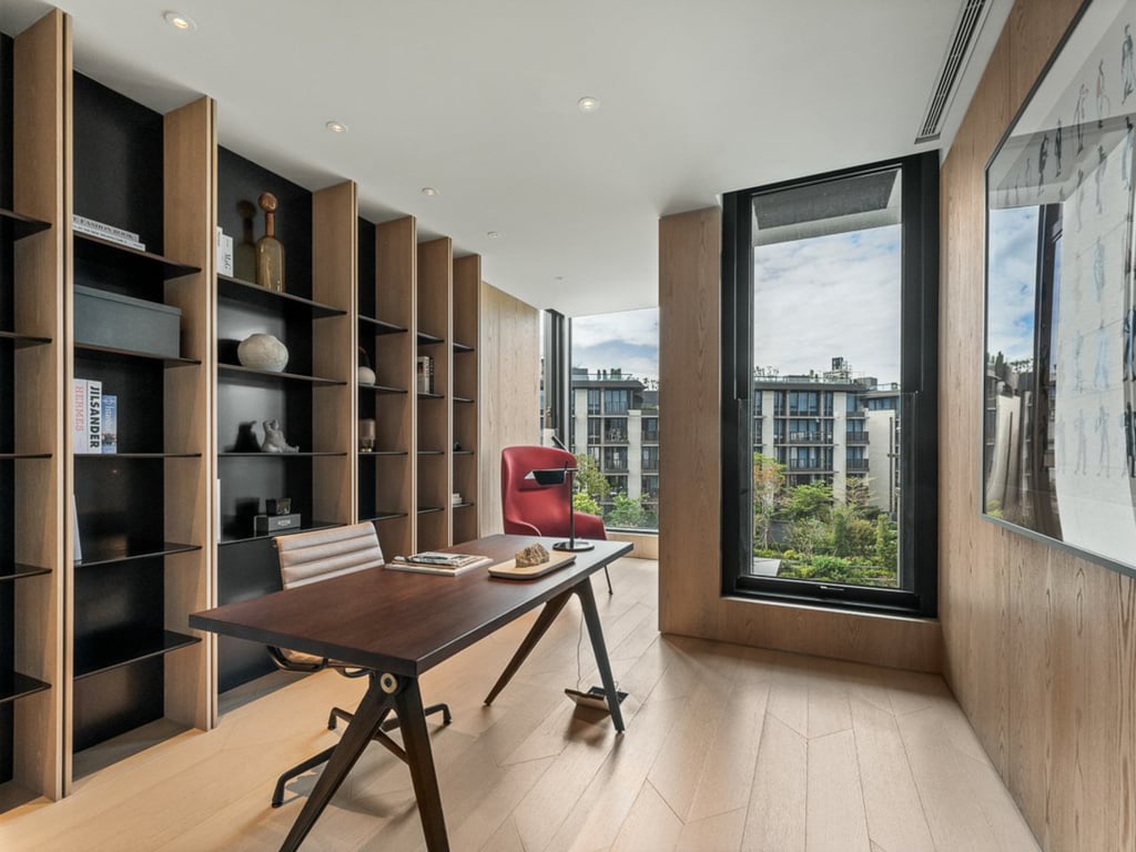 https://img.propertyraptor.com/cdn-cgi/imagedelivery/KD5bF_AFL0JDTbKLWF7z9g/ap8/ap8_001/hornet/prp/img/8a40122d0408416ea7591dbe346a495f-wtm.jpg/public