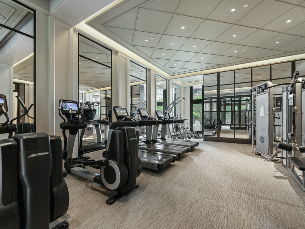 https://img.propertyraptor.com/cdn-cgi/imagedelivery/KD5bF_AFL0JDTbKLWF7z9g/ap8/ap8_001/hornet/prp/img/8a41acdb0cc57112e919887b927d7a0e.jpg/public