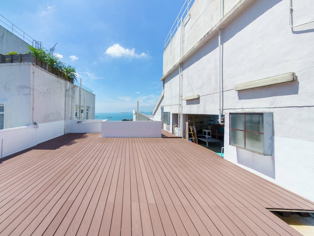 https://img.propertyraptor.com/cdn-cgi/imagedelivery/KD5bF_AFL0JDTbKLWF7z9g/ap8/ap8_001/hornet/prp/img/8ab7c554db66f52369992c748e4e3664.jpg/public