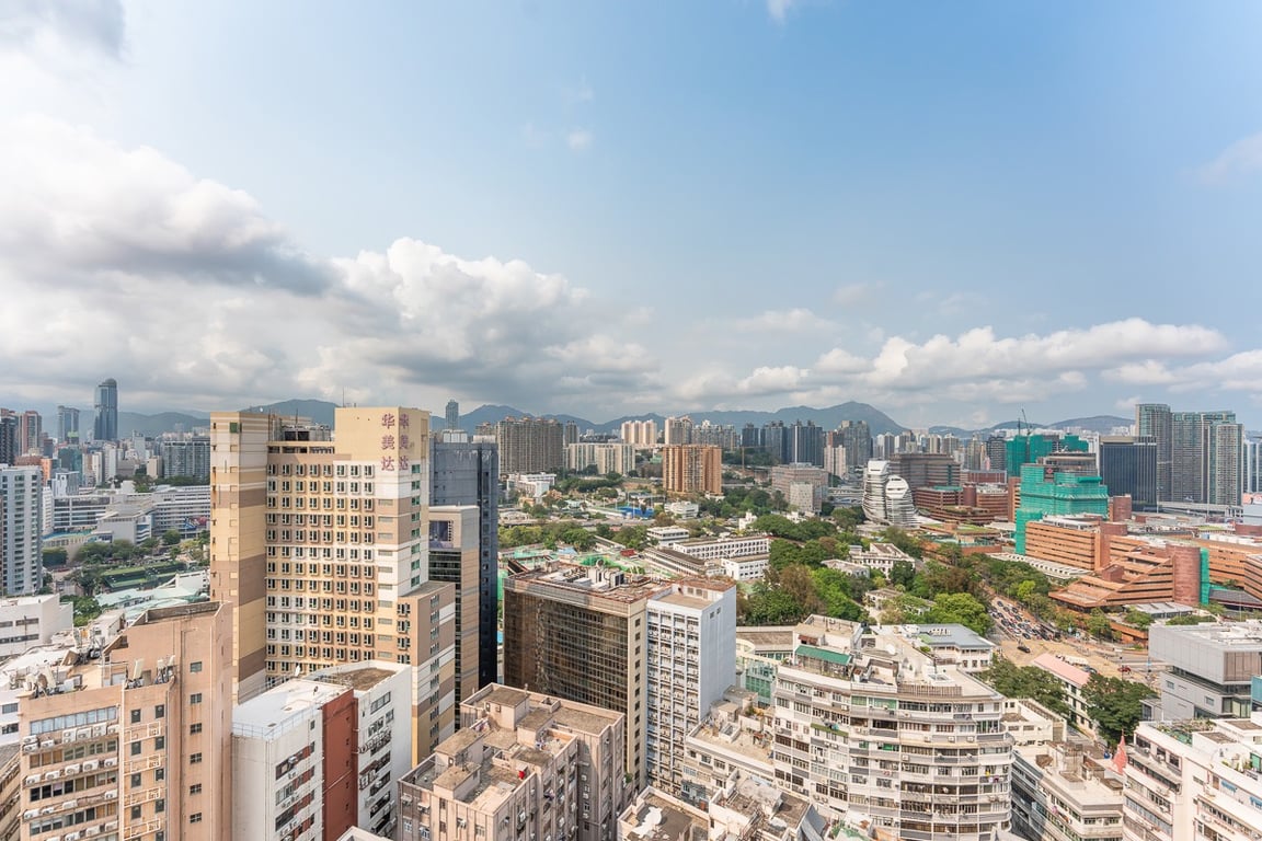 https://img.propertyraptor.com/cdn-cgi/imagedelivery/KD5bF_AFL0JDTbKLWF7z9g/ap8/ap8_001/hornet/prp/img/8ab7e047e1531c546f8588f23cc25e40-wtm.jpg/public