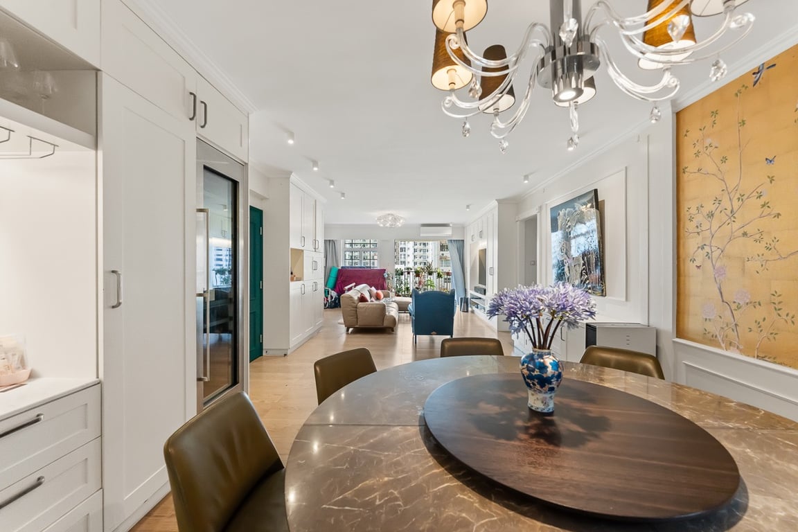 https://img.propertyraptor.com/cdn-cgi/imagedelivery/KD5bF_AFL0JDTbKLWF7z9g/ap8/ap8_001/hornet/prp/img/8ab8daf42b740b3a38d8db302ed3984c-wtm.jpg/public