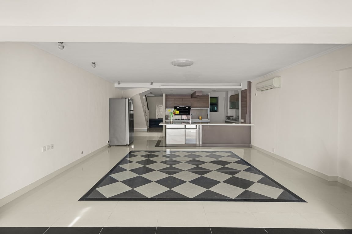 Silver Fountain Terrace