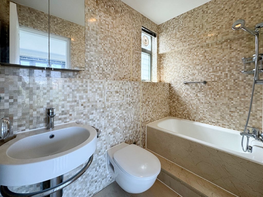 19B Shek O Headland