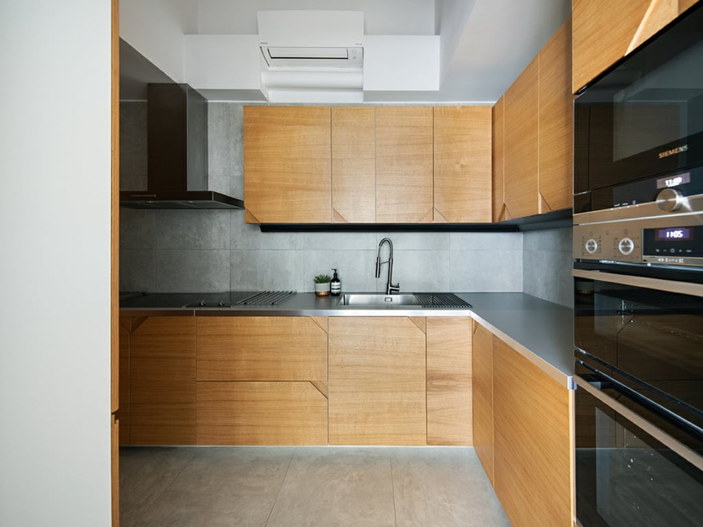 https://img.propertyraptor.com/cdn-cgi/imagedelivery/KD5bF_AFL0JDTbKLWF7z9g/ap8/ap8_001/hornet/prp/img/8ba2fa85ddb6ceca573db6845d82d161.jpg/public