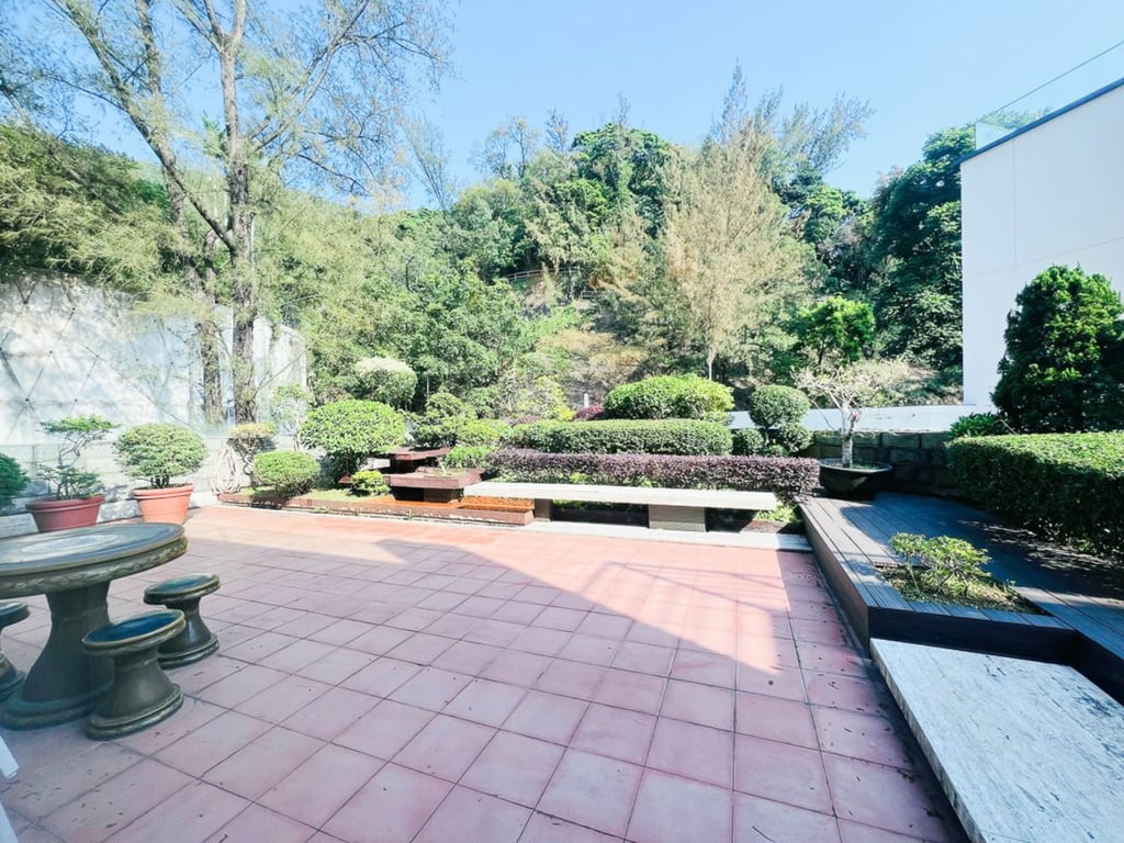 https://img.propertyraptor.com/cdn-cgi/imagedelivery/KD5bF_AFL0JDTbKLWF7z9g/ap8/ap8_001/hornet/prp/img/8bd07735e5e3b890181d1cfff4f6ce01-wtm.jpg/public