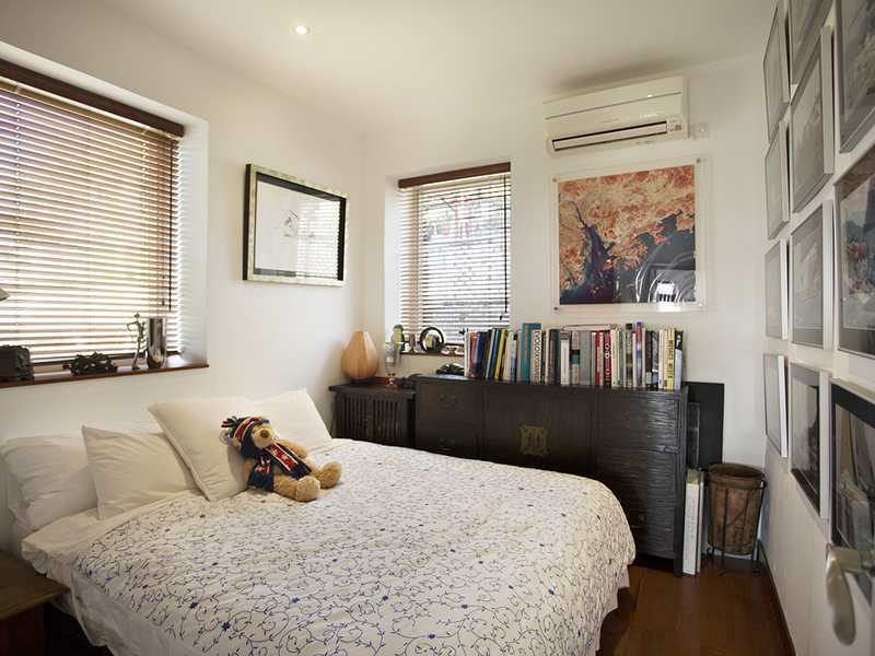 https://img.propertyraptor.com/cdn-cgi/imagedelivery/KD5bF_AFL0JDTbKLWF7z9g/ap8/ap8_001/hornet/prp/img/8c08ccd7880bb1928cb61f7419cc4772.jpg/public