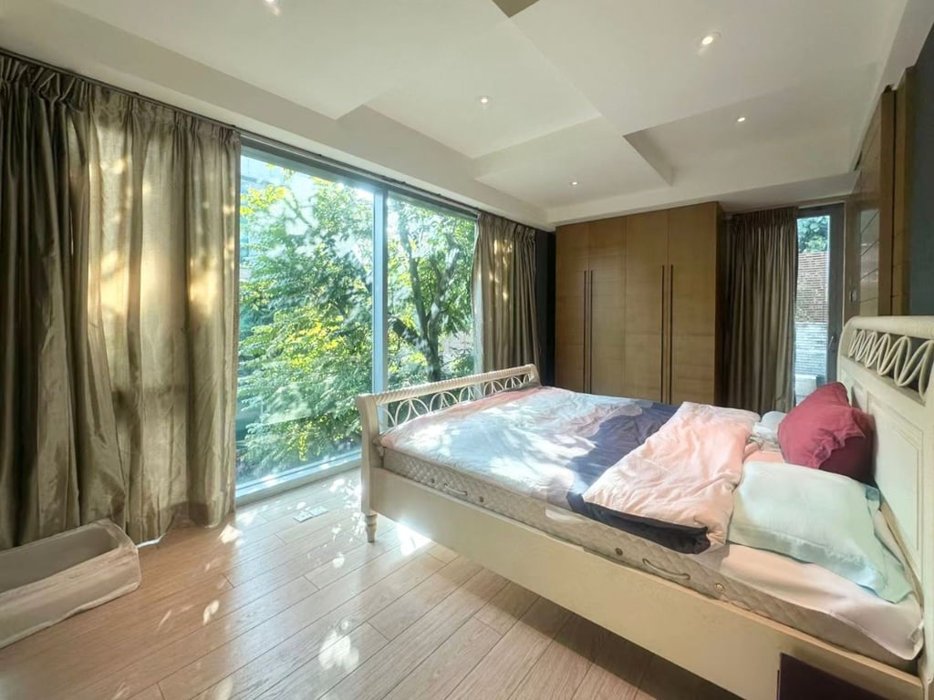 https://img.propertyraptor.com/cdn-cgi/imagedelivery/KD5bF_AFL0JDTbKLWF7z9g/ap8/ap8_001/hornet/prp/img/8c0bda38463a187f8f19ee7ef5323ffc-wtm.jpg/public