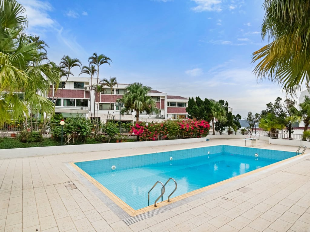 https://img.propertyraptor.com/cdn-cgi/imagedelivery/KD5bF_AFL0JDTbKLWF7z9g/ap8/ap8_001/hornet/prp/img/8c87c2cff0a04349de3fb68d335b31e0-wtm.jpg/public