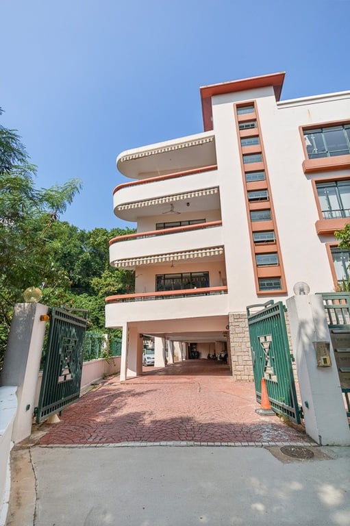6-8 Stanley Village Road