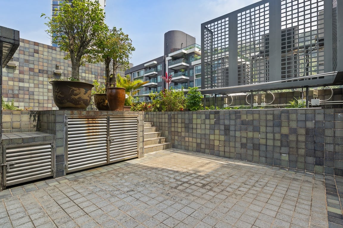 https://img.propertyraptor.com/cdn-cgi/imagedelivery/KD5bF_AFL0JDTbKLWF7z9g/ap8/ap8_001/hornet/prp/img/8d4ebba61e7a05882e4149b27fb19abd-wtm.jpg/public