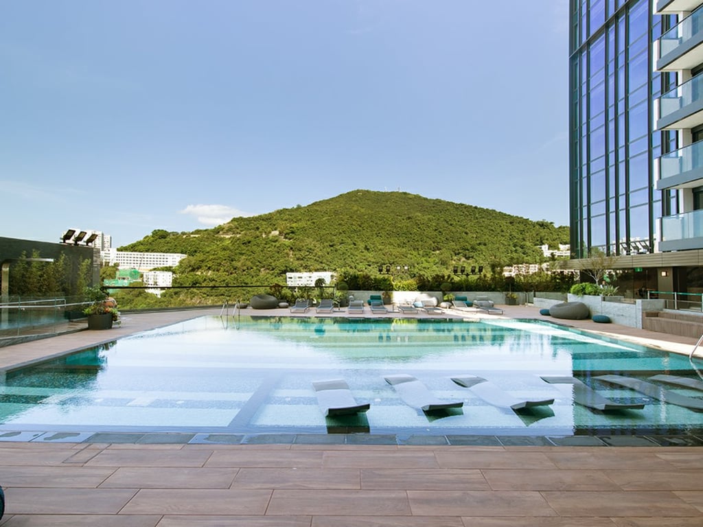 https://img.propertyraptor.com/cdn-cgi/imagedelivery/KD5bF_AFL0JDTbKLWF7z9g/ap8/ap8_001/hornet/prp/img/8d8d263a5c97ffd1815f46d9a21af6a4.jpg/public