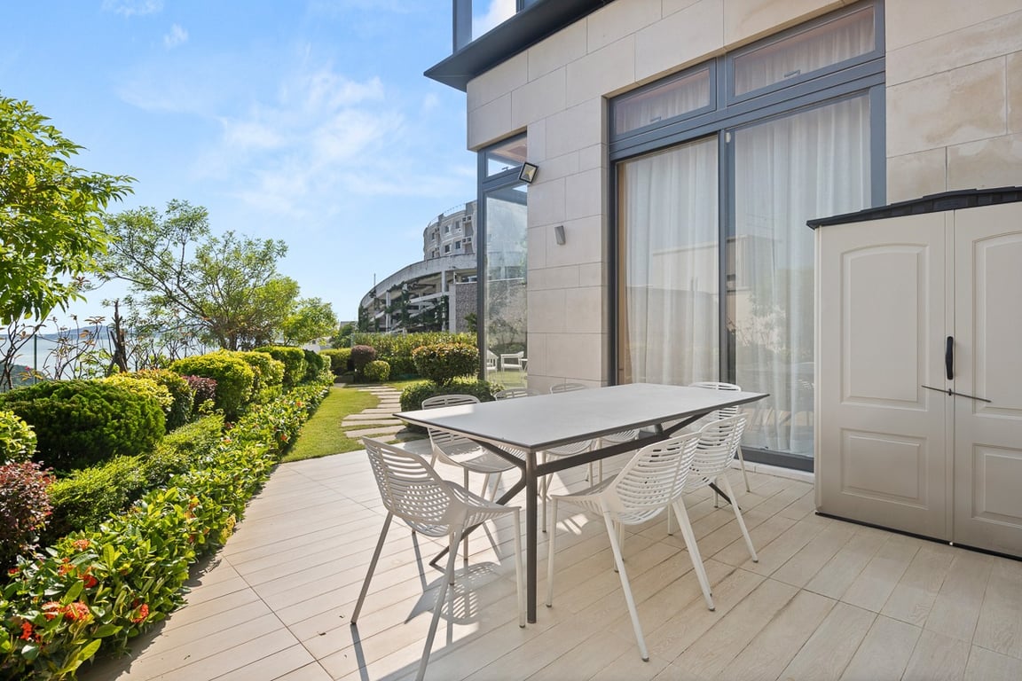 https://img.propertyraptor.com/cdn-cgi/imagedelivery/KD5bF_AFL0JDTbKLWF7z9g/ap8/ap8_001/hornet/prp/img/8d8e09364d2e9386b072b135e8b41c0c-wtm.jpg/public