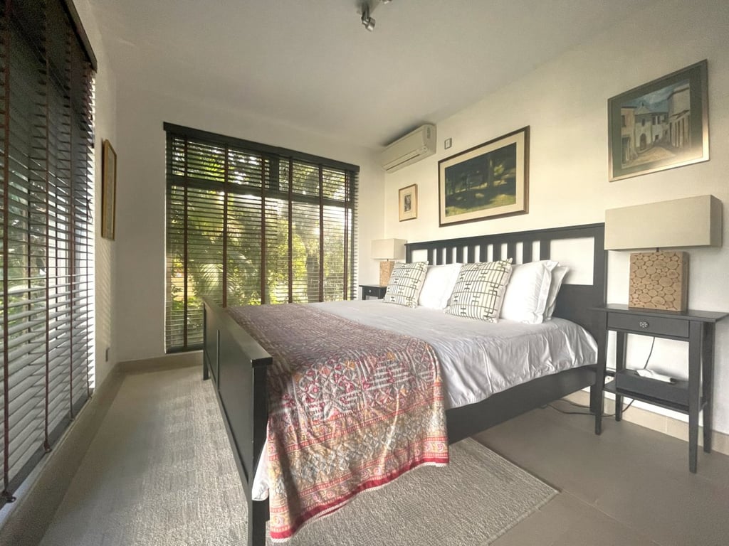 https://img.propertyraptor.com/cdn-cgi/imagedelivery/KD5bF_AFL0JDTbKLWF7z9g/ap8/ap8_001/hornet/prp/img/8d92929b6cb7e96ef280a9acf02e7f52.jpg/public