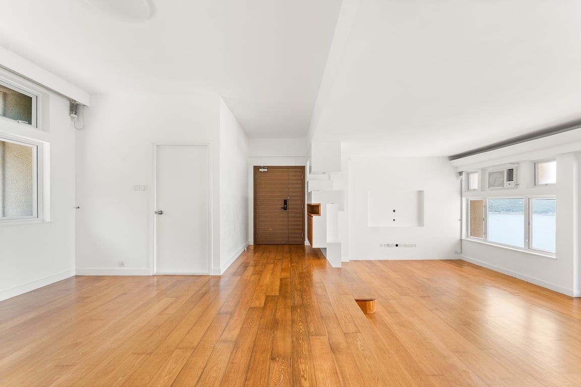 https://img.propertyraptor.com/cdn-cgi/imagedelivery/KD5bF_AFL0JDTbKLWF7z9g/ap8/ap8_001/hornet/prp/img/8dd71a7fa9874c8804730842b50499d8-wtm.jpg/public