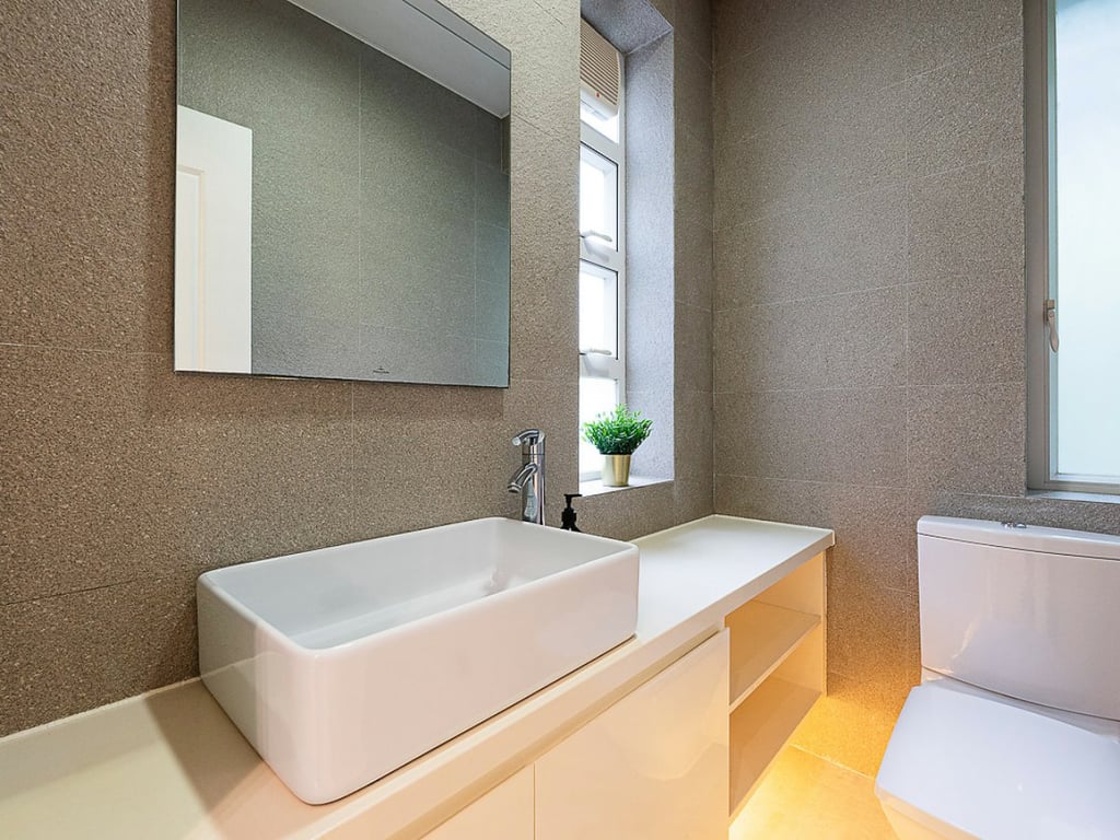 https://img.propertyraptor.com/cdn-cgi/imagedelivery/KD5bF_AFL0JDTbKLWF7z9g/ap8/ap8_001/hornet/prp/img/8df8ecdad0da1b289f3825338357f621.jpg/public