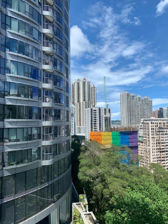 https://img.propertyraptor.com/cdn-cgi/imagedelivery/KD5bF_AFL0JDTbKLWF7z9g/ap8/ap8_001/hornet/prp/img/8f33f3c07a8fd3437631310349c66696.jpg/public