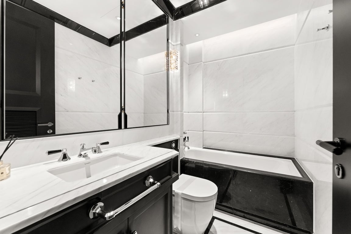 https://img.propertyraptor.com/cdn-cgi/imagedelivery/KD5bF_AFL0JDTbKLWF7z9g/ap8/ap8_001/hornet/prp/img/8fb2498ce487a3e466a50d14ca889010-wtm.jpg/public