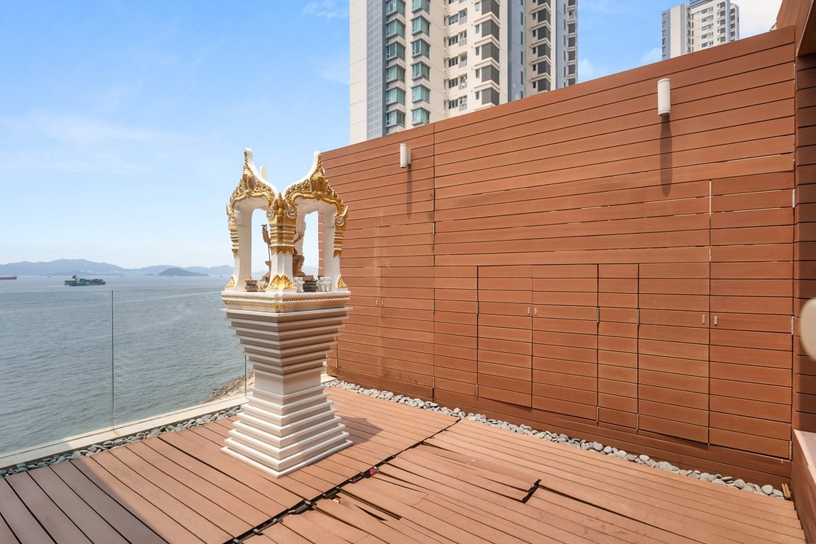 https://img.propertyraptor.com/cdn-cgi/imagedelivery/KD5bF_AFL0JDTbKLWF7z9g/ap8/ap8_001/hornet/prp/img/8fe895a2297d3170ba1a645483509801-wtm.jpg/public