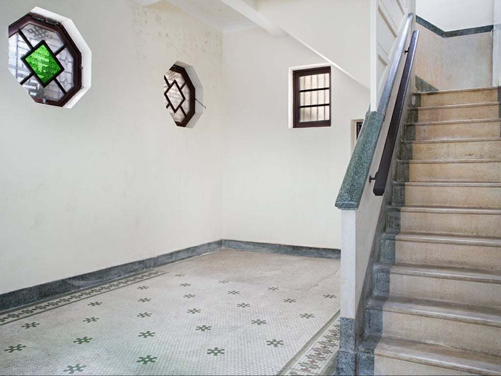 https://img.propertyraptor.com/cdn-cgi/imagedelivery/KD5bF_AFL0JDTbKLWF7z9g/ap8/ap8_001/hornet/prp/img/908d4bcf3ecb0f7cde09e58b03bb8fd5.jpg/public