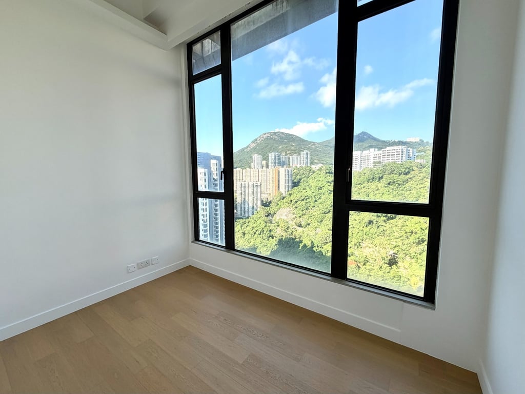 https://img.propertyraptor.com/cdn-cgi/imagedelivery/KD5bF_AFL0JDTbKLWF7z9g/ap8/ap8_001/hornet/prp/img/9098afff29324de86746e16a606666ba-wtm.jpg/public