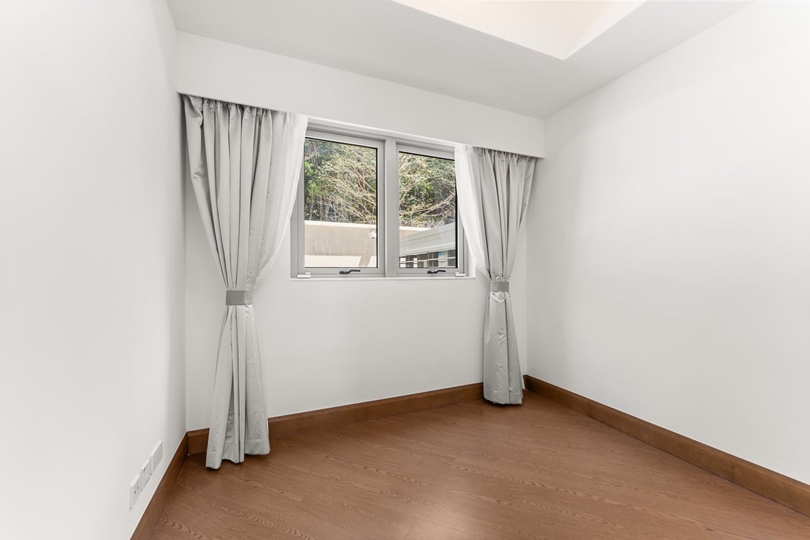 https://img.propertyraptor.com/cdn-cgi/imagedelivery/KD5bF_AFL0JDTbKLWF7z9g/ap8/ap8_001/hornet/prp/img/909d86b0d2f3fe83b1d419f88d11b416-wtm.jpg/public
